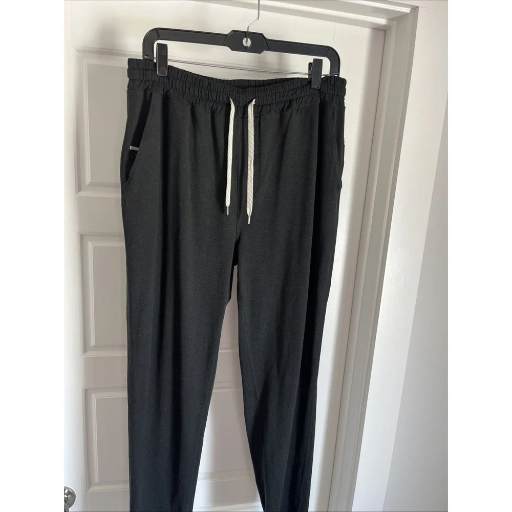 Vuori Mens XL Ponto Performance Drawstring Jogger Pants Athleisure V418 Gym Run